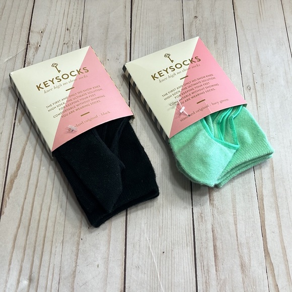 NWT Keysocks Knee High No Show Socks Any Shoe Black and Mint Green - Picture 3 of 8